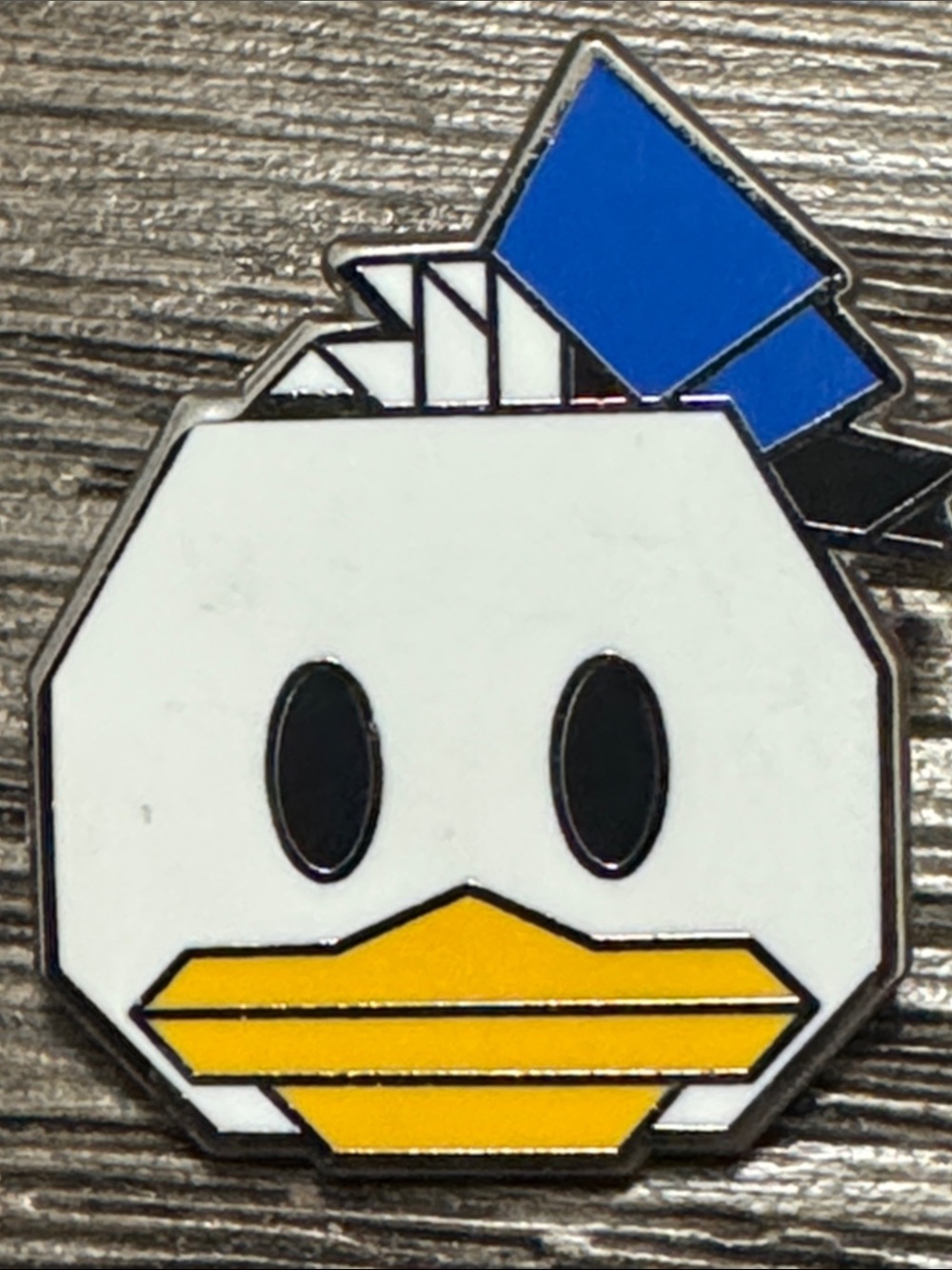 5/$25 Disney Origami Donald Duck Pin